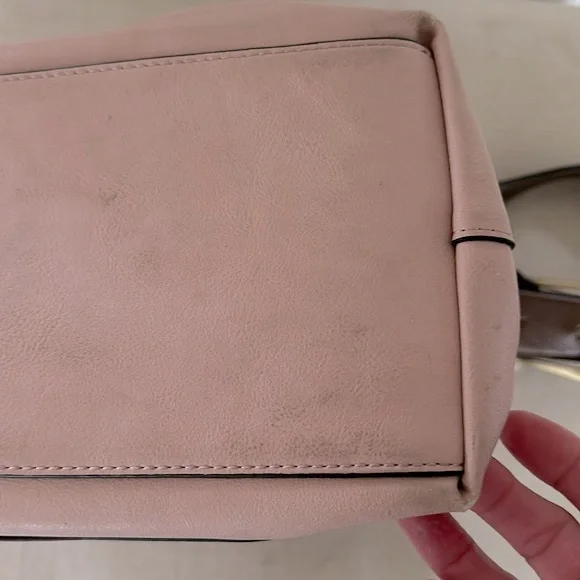 Handle Hobo pink slouch bag in vegan leather with adjustable strap - Picture 8 of 8